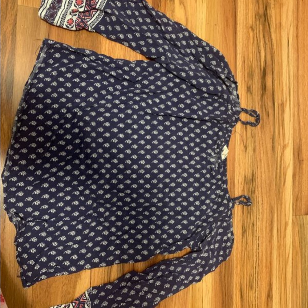 Pink Rose off shoulder shirt. Size Medium girls.